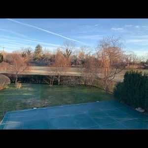 Meet your Posher, Maya